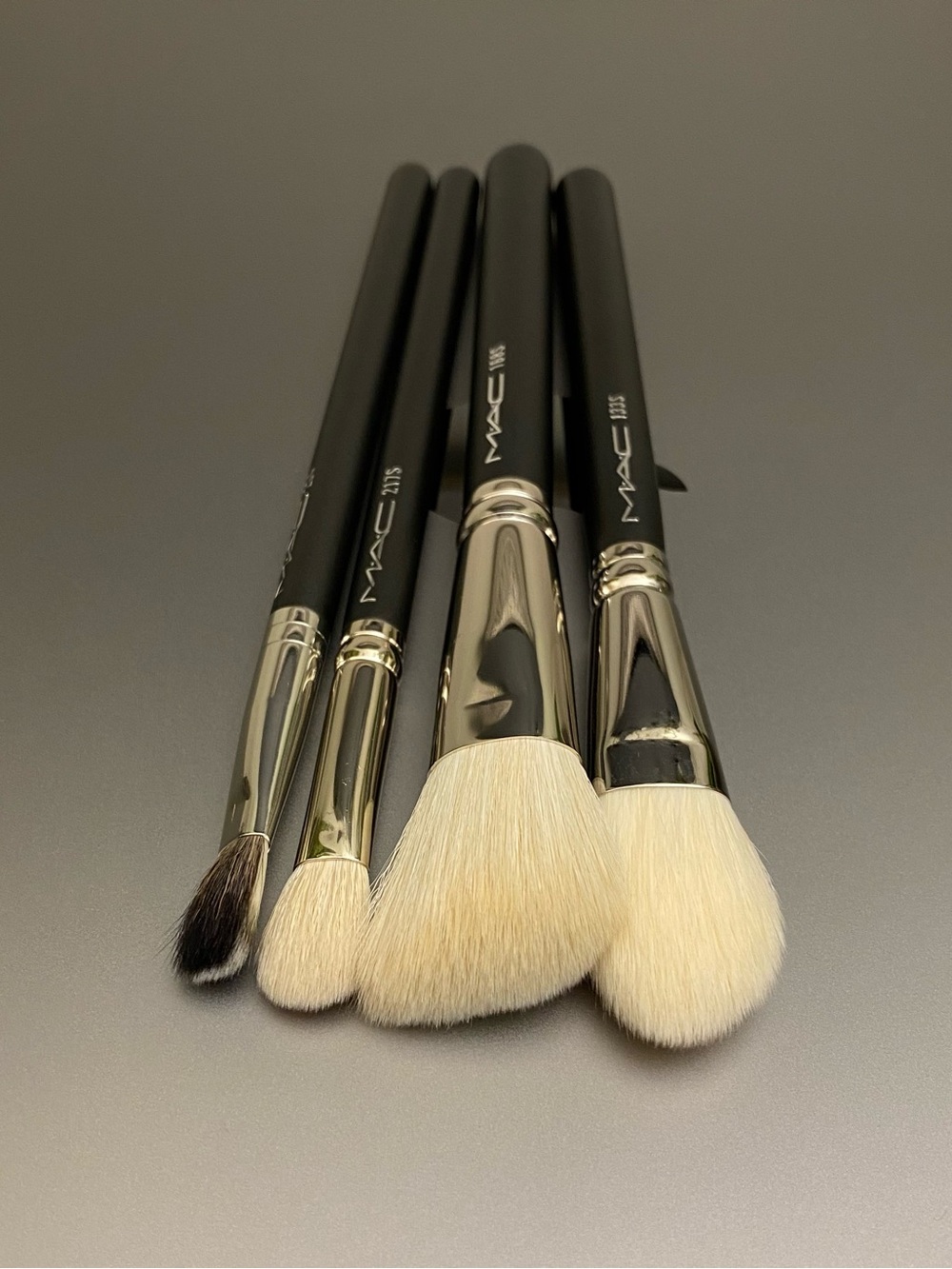 MAC Brush bundle ~ 234, 217S, 168S, 133S